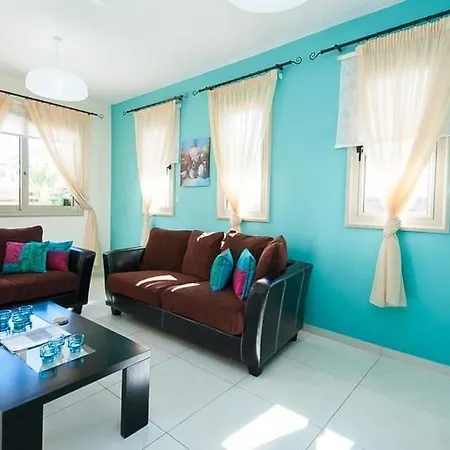Oceanview Luxury 089