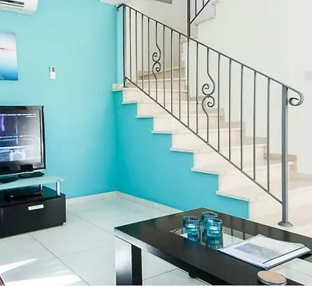 Oceanview Luxury 089